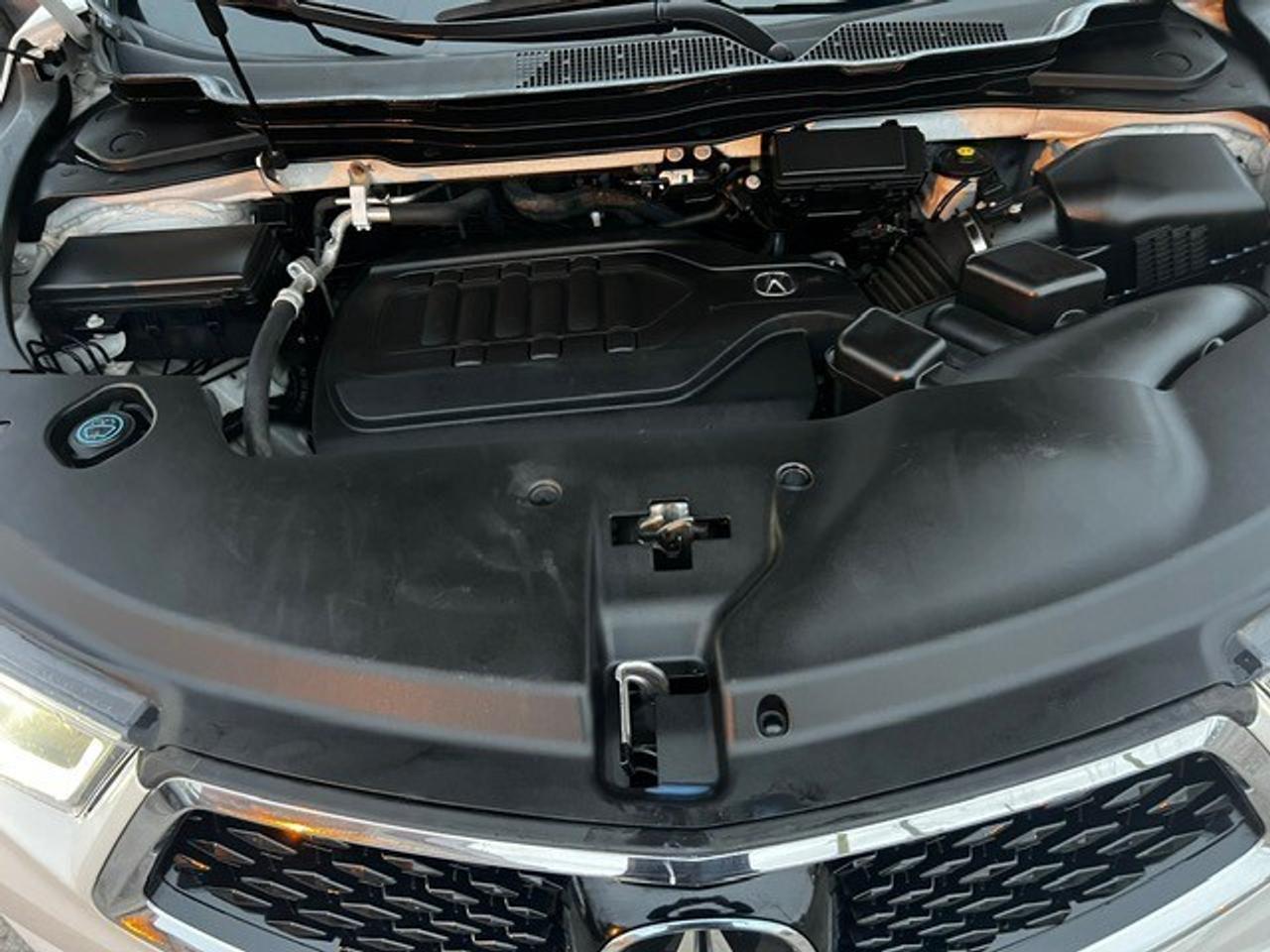 2020 Acura MDX Tech SH-AWD Photo