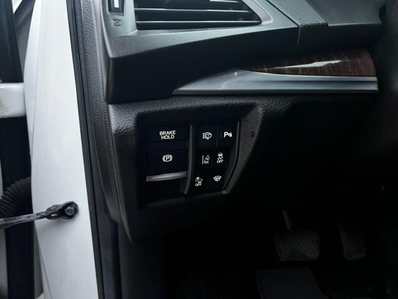 2020 Acura MDX Tech SH-AWD Photo