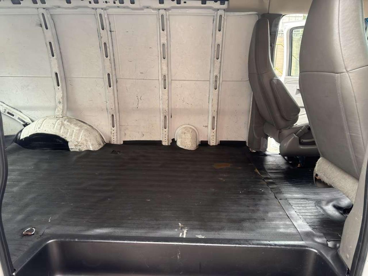 2017 GMC Savana Van 2500 /3/4 TON  !!!!! SOLD SOLD SOLD !!!! Photo