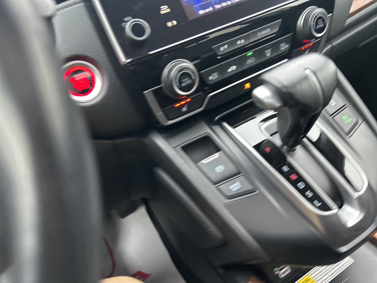 2020 Honda CR-V Touring Leather  Navigation  Sunroof  CarPlay Photo