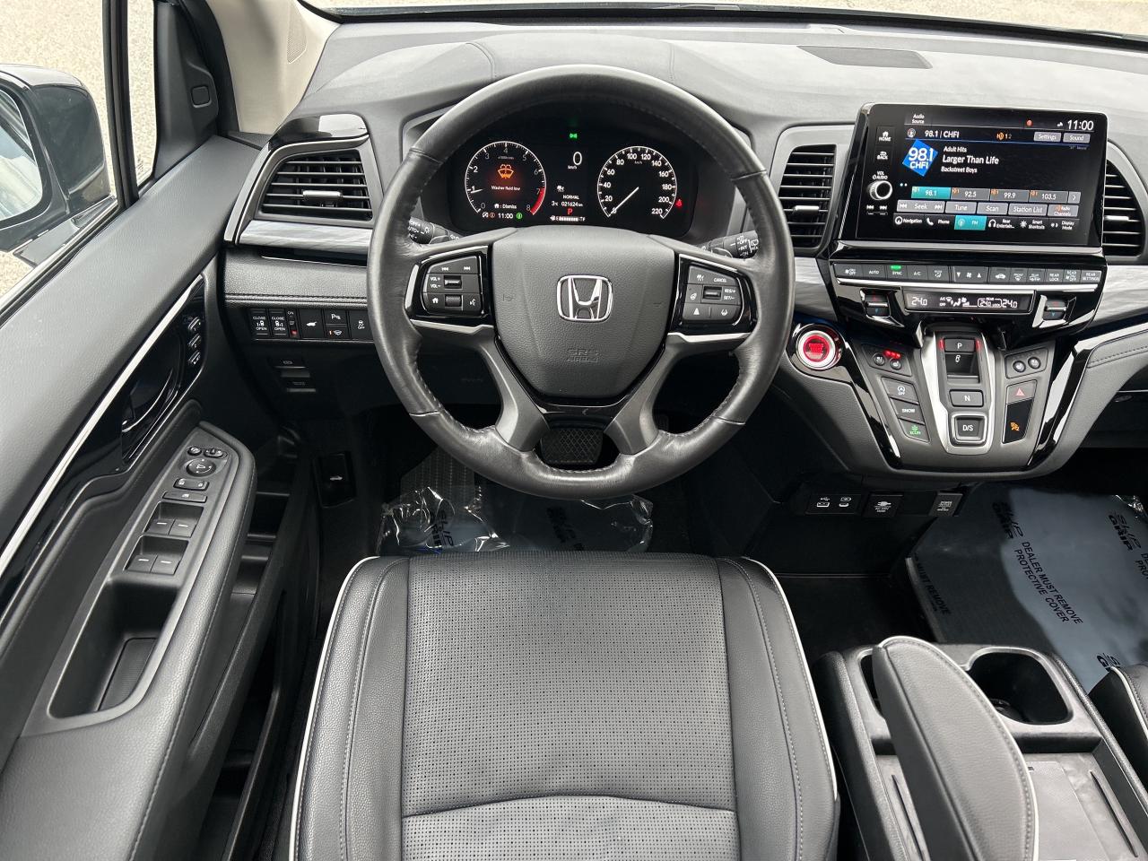 2025 Honda Odyssey Touring Leather  Navigation  Sunroof  CarPlay Photo