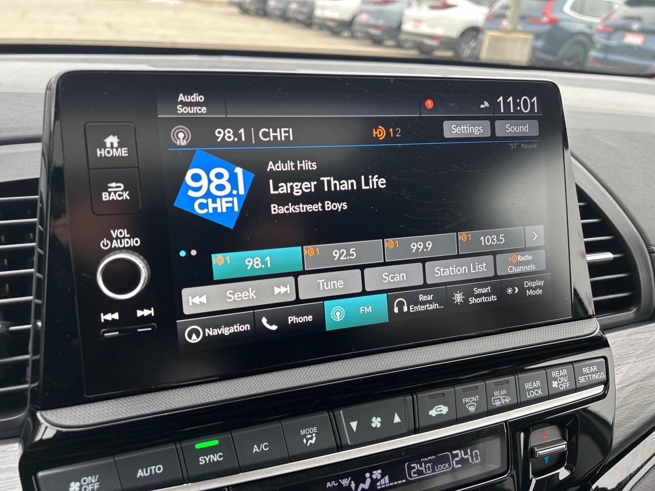 2025 Honda Odyssey Touring Leather  Navigation  Sunroof  CarPlay Photo