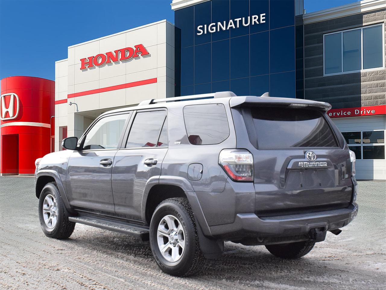 2023 Toyota 4Runner TRD Sport Photo3