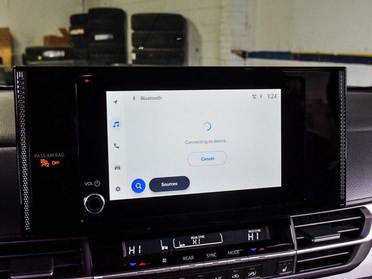 2025 Toyota Sienna LE Photo