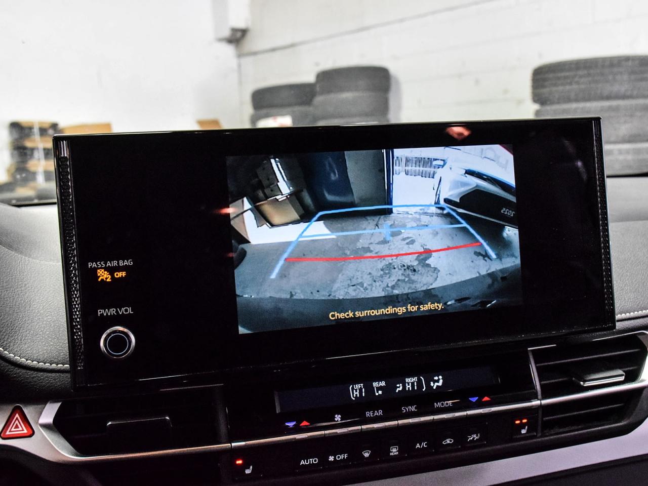 2025 Toyota Sienna XSE Photo