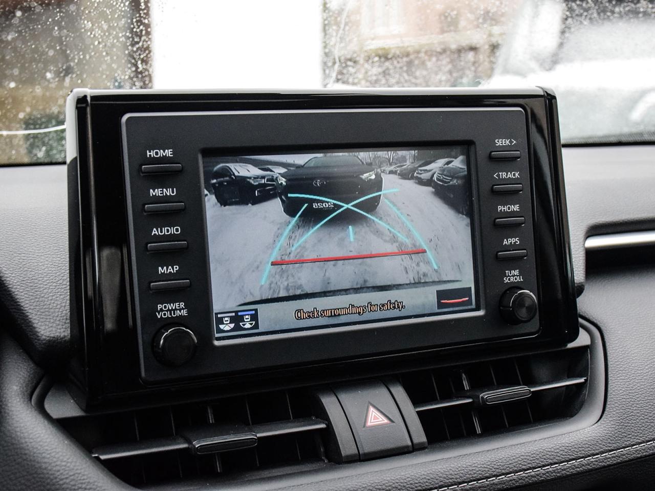 2022 Toyota RAV4 Hybrid XLE Photo