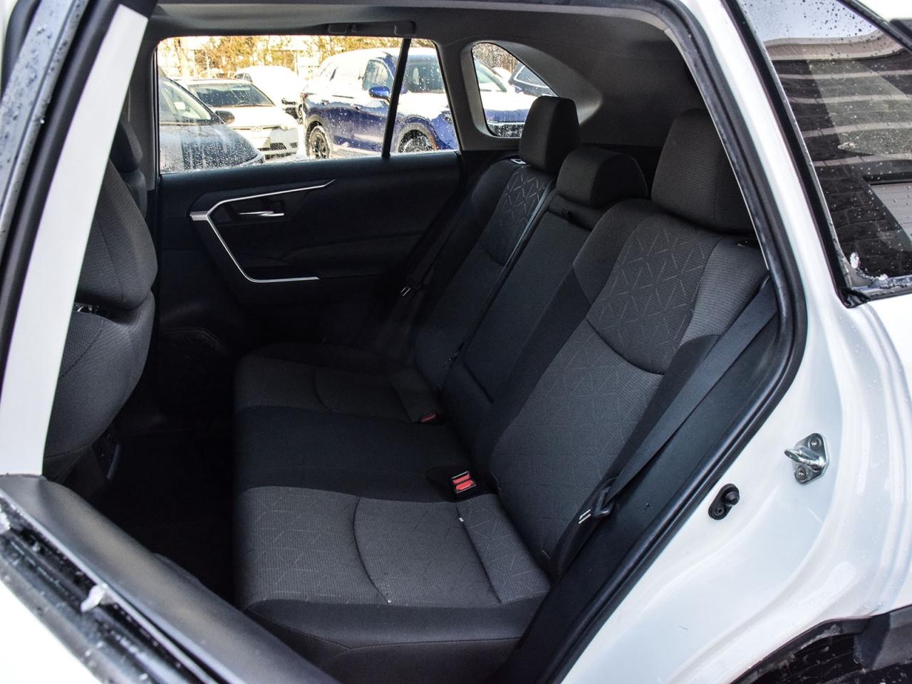 2022 Toyota RAV4 XLE Photo