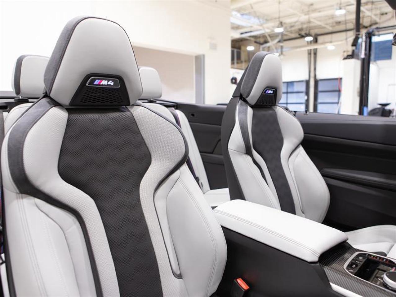 2025 BMW M4 Competition Cabriolet M xDrive Photo