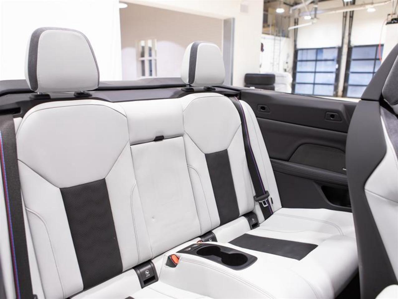 2025 BMW M4 Competition Cabriolet M xDrive Photo