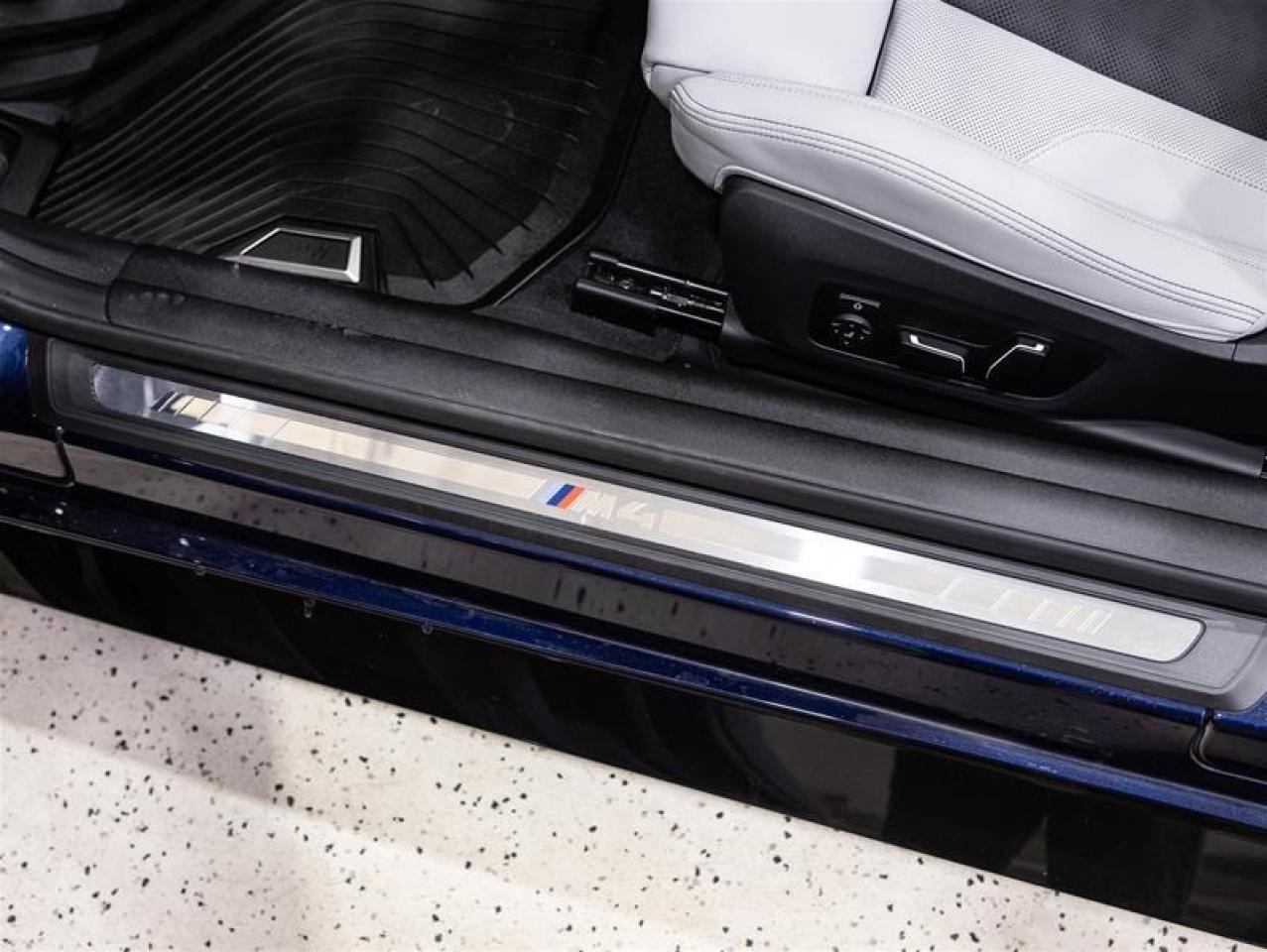 2025 BMW M4 Competition Cabriolet M xDrive Photo