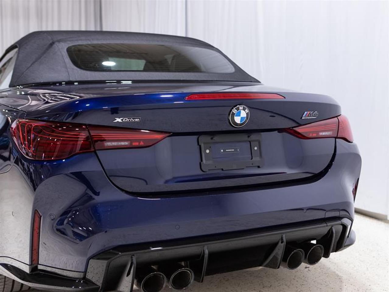 2025 BMW M4 Competition Cabriolet M xDrive Photo