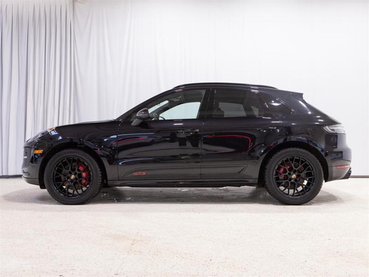 2021 Porsche Macan GTS Photo