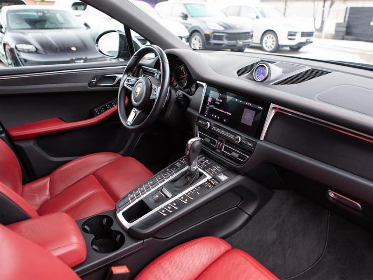 2021 Porsche Macan GTS Photo