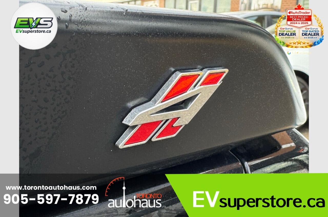 2023 Dodge Challenger SXT PLUS/NO ACCIDENTS/LEATHER/GPS Photo