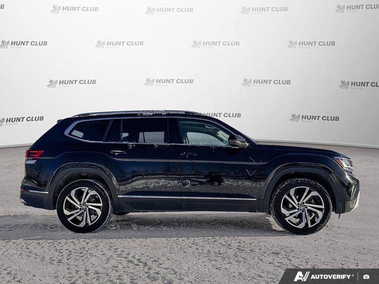 2023 Volkswagen Atlas Highline   7 Passenger   Moonroof   Navigation   H Photo