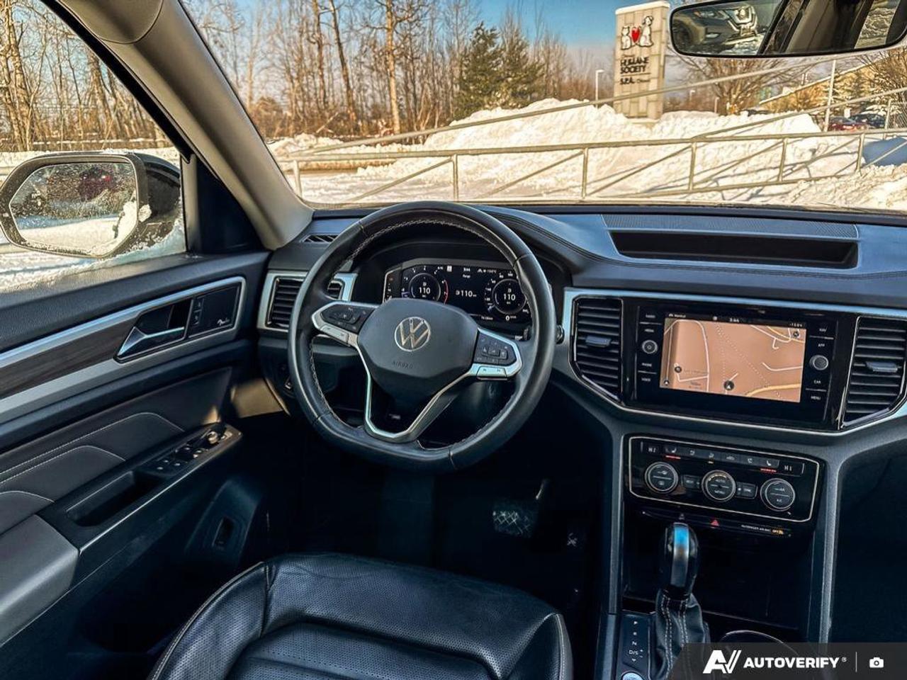 2023 Volkswagen Atlas Highline   7 Passenger   Moonroof   Navigation   H Photo