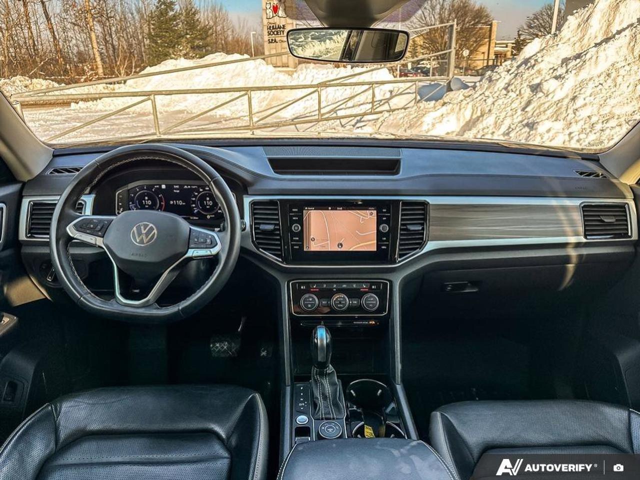 2023 Volkswagen Atlas Highline   7 Passenger   Moonroof   Navigation   H Photo