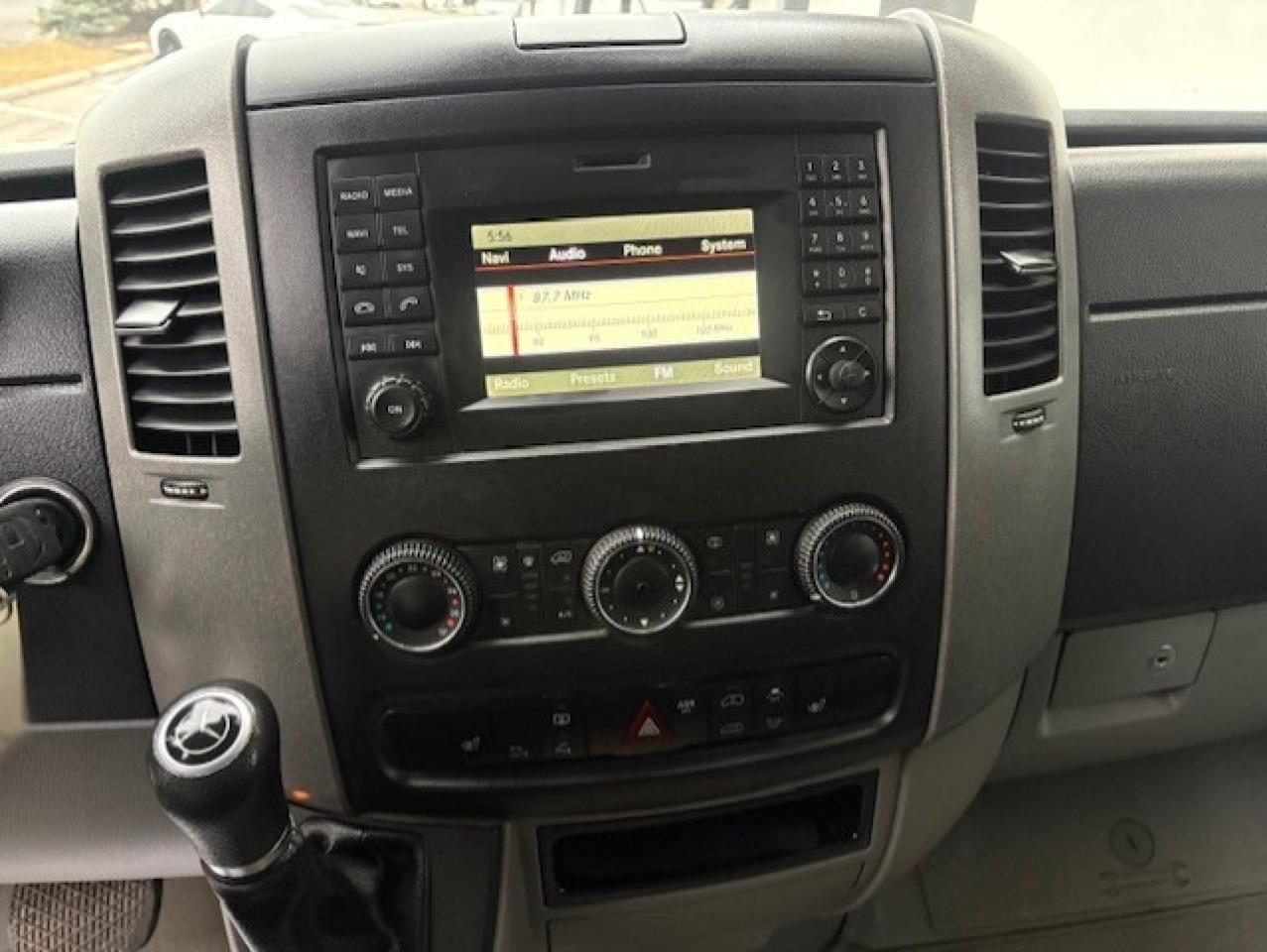 2015 Mercedes-Benz Sprinter AWD 2500 V6 144 Photo