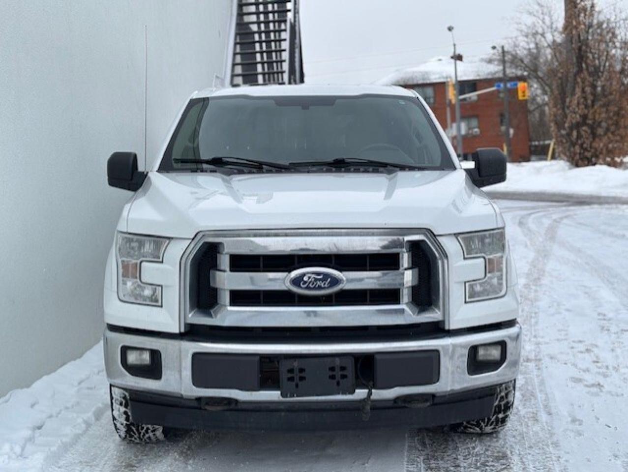 2017 Ford F-150 XLT 4WD SUPER CREW-CAMERA-CAP-NEW TIRES-CERTIFIED! Photo