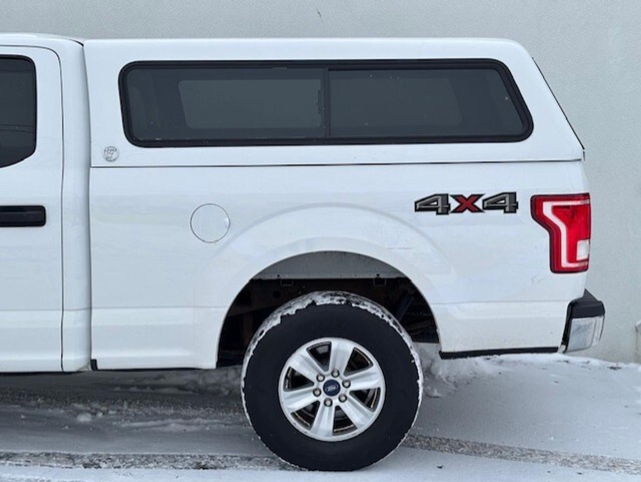 2017 Ford F-150 XLT 4WD SUPER CREW-CAMERA-CAP-NEW TIRES-CERTIFIED! Photo