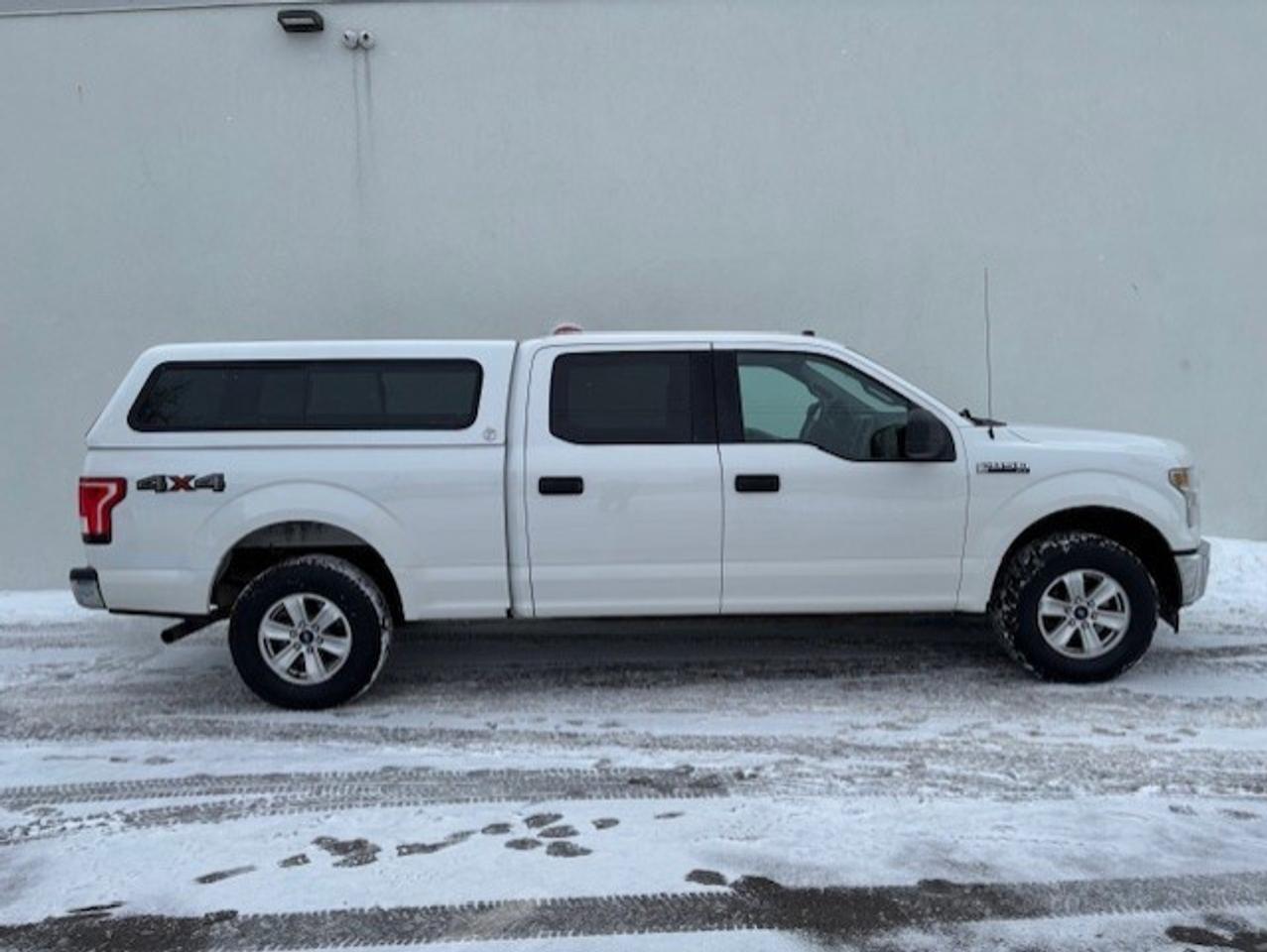2017 Ford F-150 XLT 4WD SUPER CREW-CAMERA-CAP-NEW TIRES-CERTIFIED! Photo