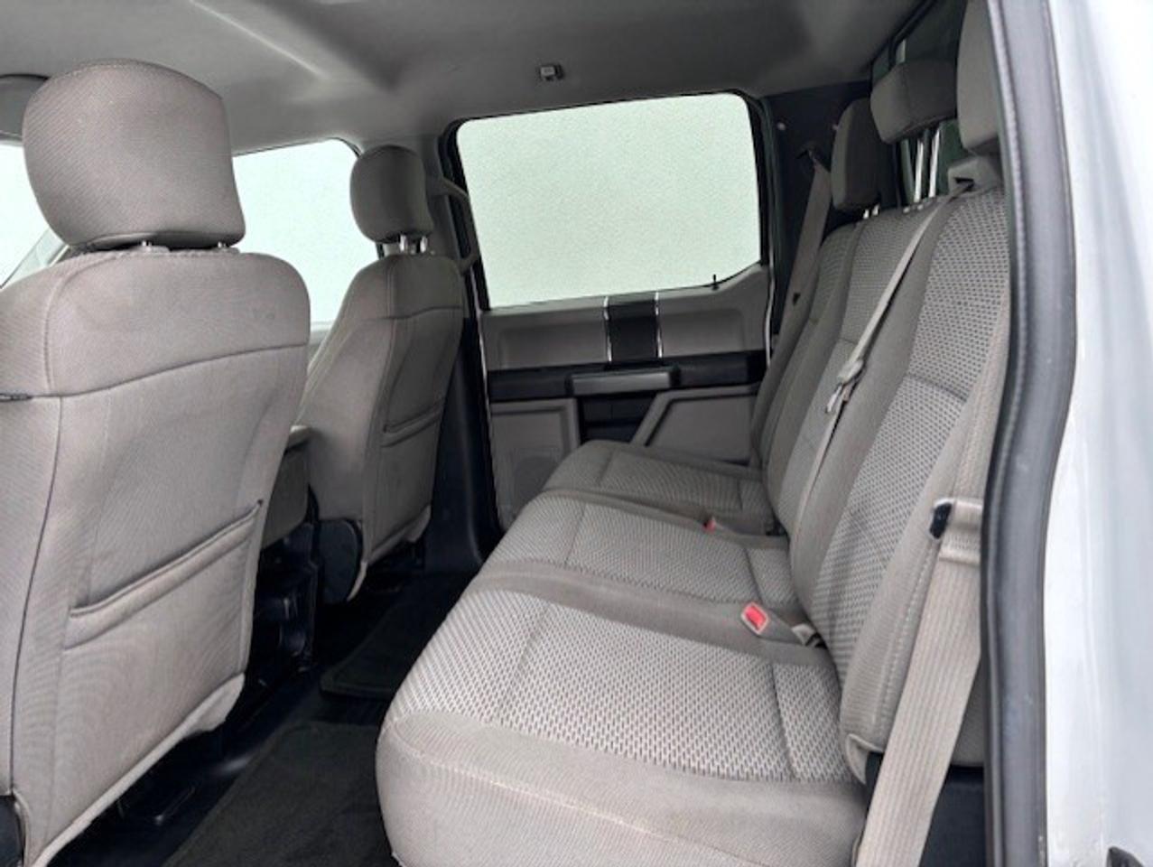 2017 Ford F-150 XLT 4WD SUPER CREW-CAMERA-CAP-NEW TIRES-CERTIFIED! Photo