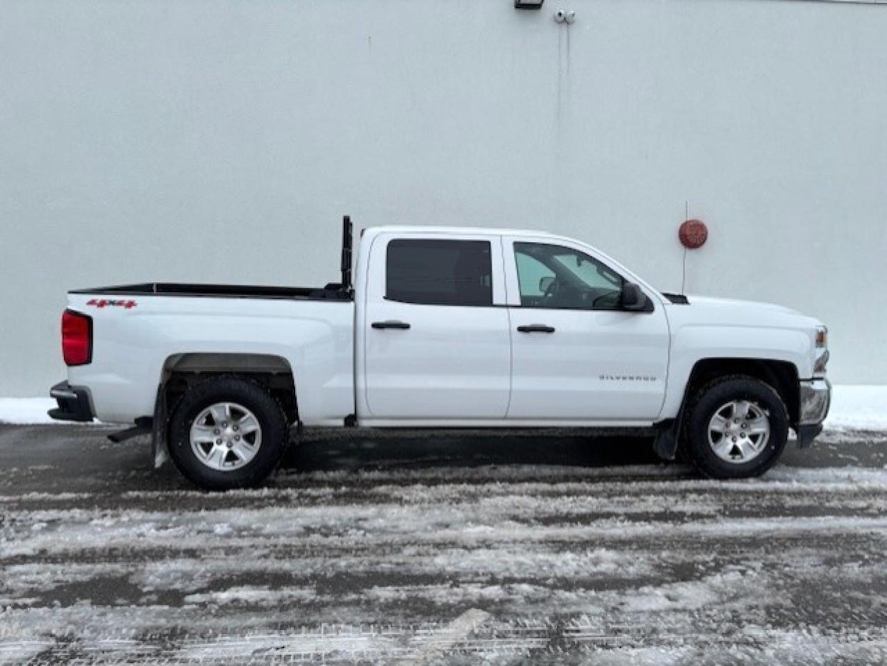 2018 Chevrolet Silverado 1500 LS 4WD **V8 CREW CAB-CAMERA-TOW PKG-CERTIFIED** Photo