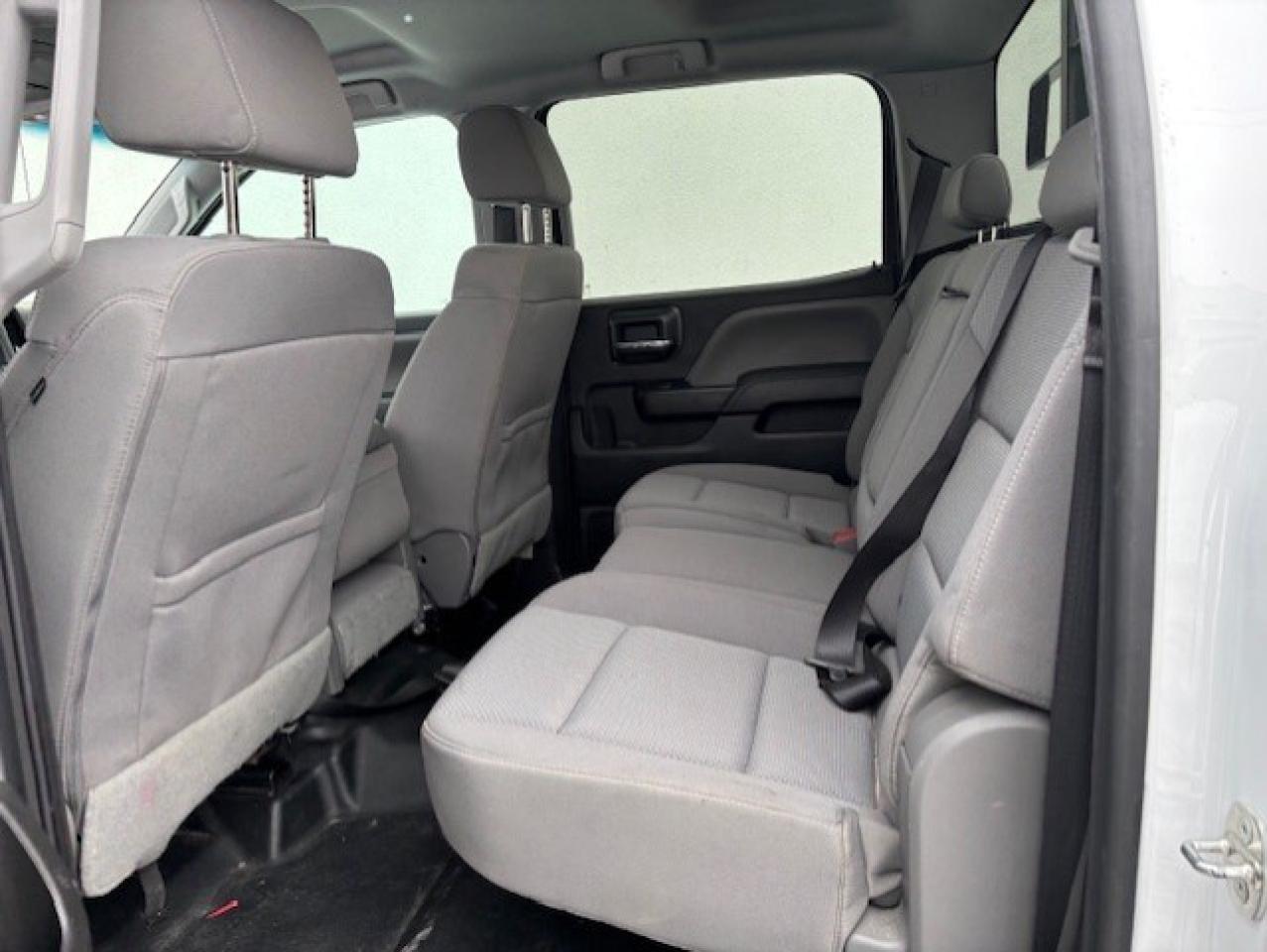 2018 Chevrolet Silverado 1500 LS 4WD **V8 CREW CAB-CAMERA-TOW PKG-CERTIFIED** Photo