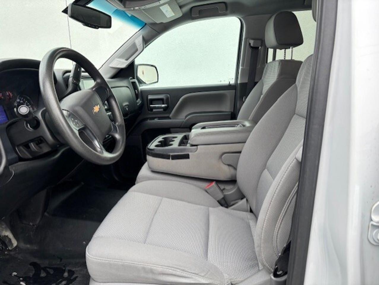 2018 Chevrolet Silverado 1500 LS 4WD **V8 CREW CAB-CAMERA-TOW PKG-CERTIFIED** Photo