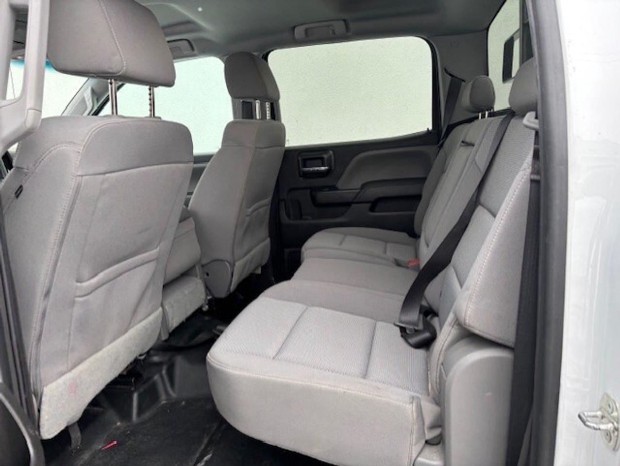 2018 Chevrolet Silverado 1500 LS 4WD **V8 CREW CAB-CAMERA-TOW PKG-CERTIFIED** Photo