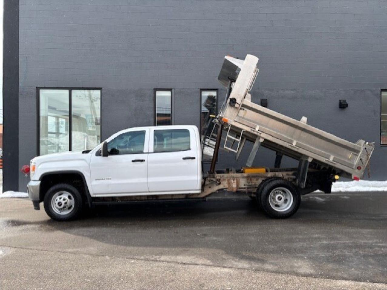 2019 GMC Sierra 3500HD CREW CAB **ALUMINUM DUMP BOX-1 OWNER-CERTIFIED** Photo