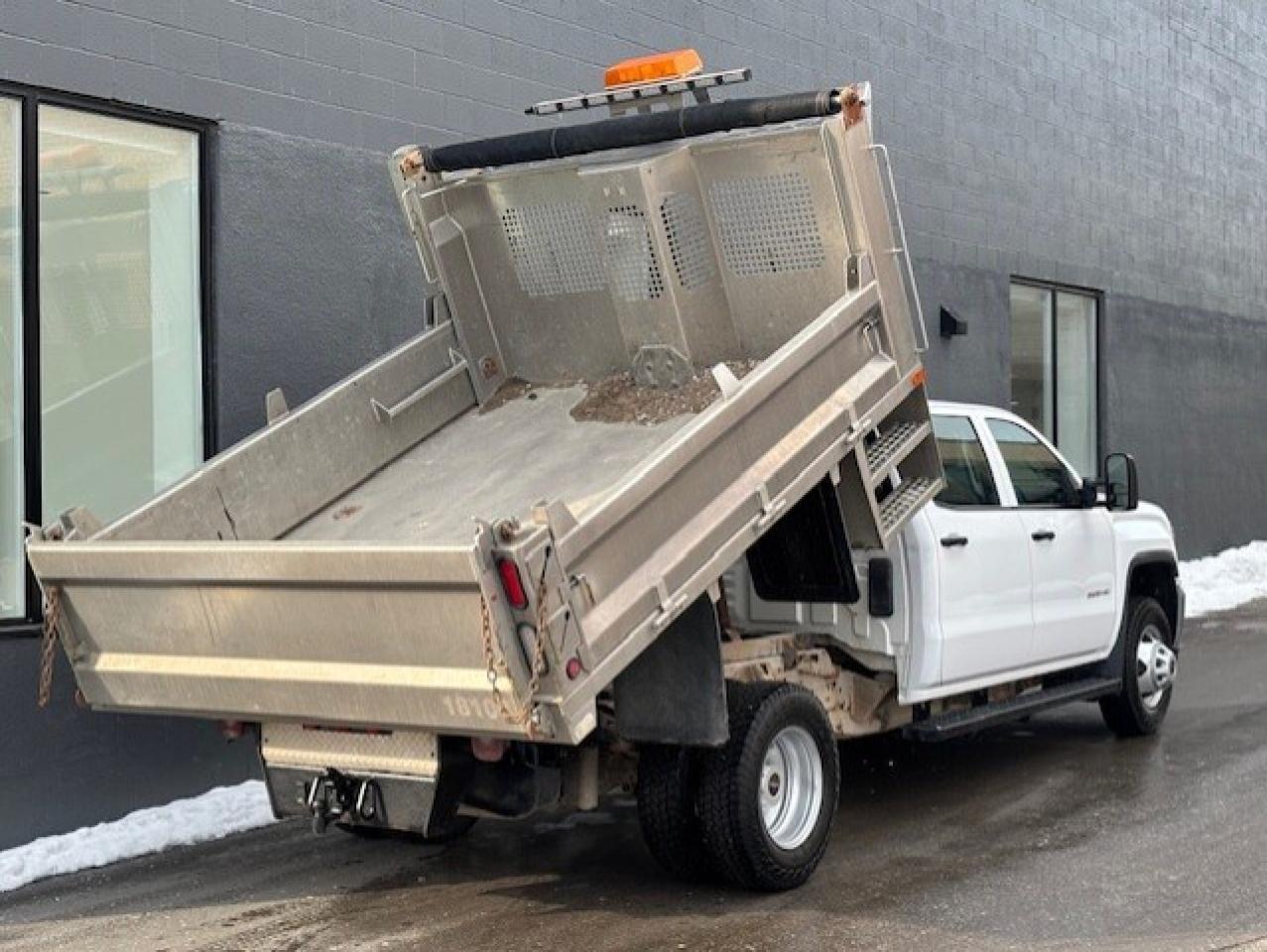 2019 GMC Sierra 3500HD CREW CAB **ALUMINUM DUMP BOX-1 OWNER-CERTIFIED** Photo