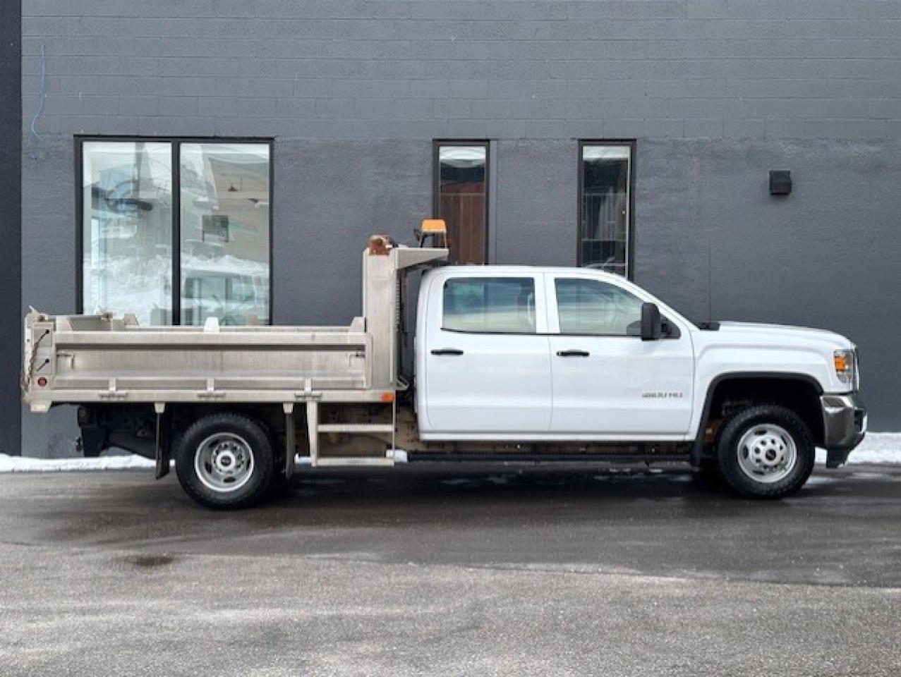 2019 GMC Sierra 3500HD CREW CAB **ALUMINUM DUMP BOX-1 OWNER-CERTIFIED** Photo