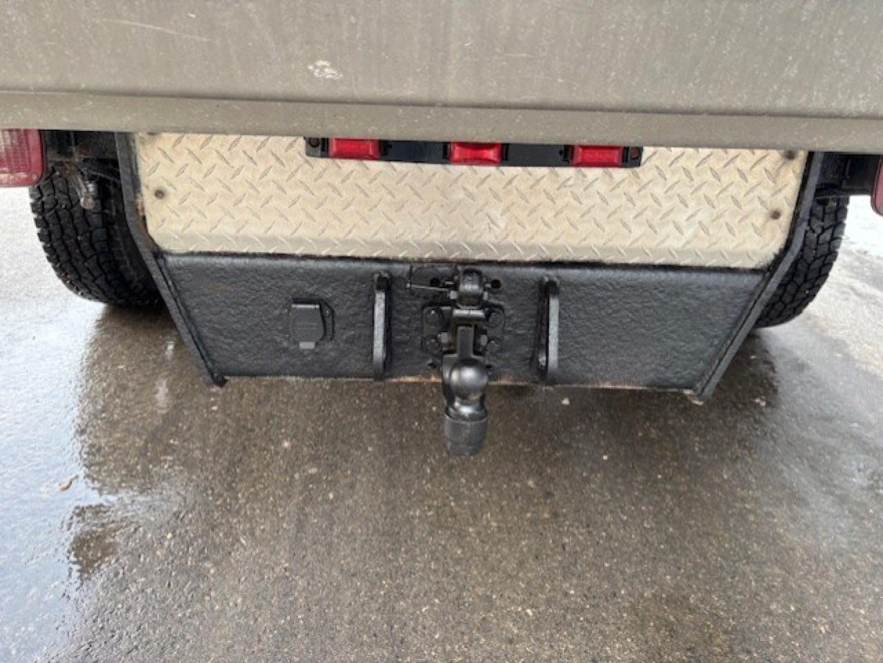 2019 GMC Sierra 3500HD CREW CAB **ALUMINUM DUMP BOX-1 OWNER-CERTIFIED** Photo