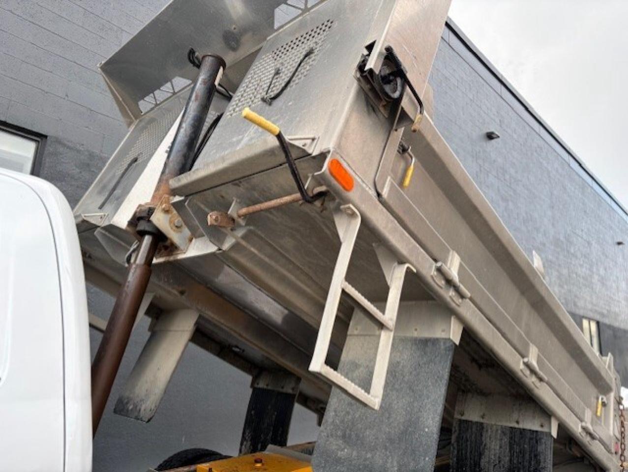 2019 GMC Sierra 3500HD CREW CAB **ALUMINUM DUMP BOX-1 OWNER-CERTIFIED** Photo