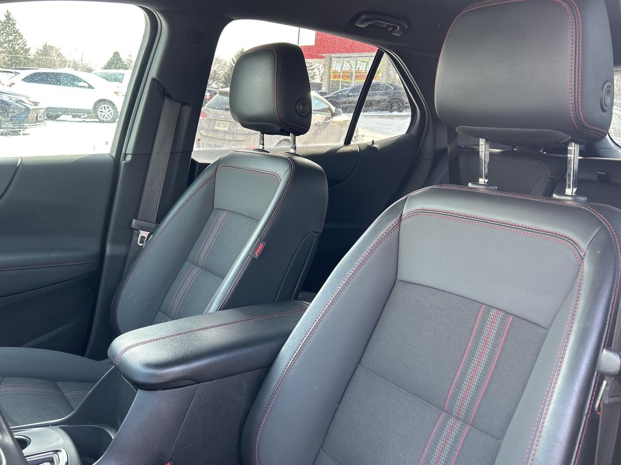 2022 Chevrolet Equinox RS, AWD, REMOTE START, HEATED CLOTH, ONLY 59 000KM Photo