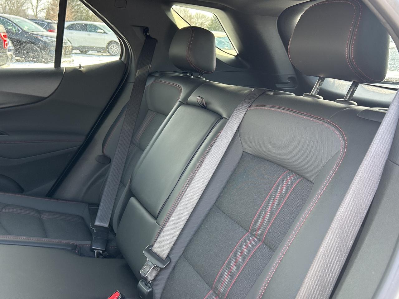 2022 Chevrolet Equinox RS, AWD, REMOTE START, HEATED CLOTH, ONLY 59 000KM Photo