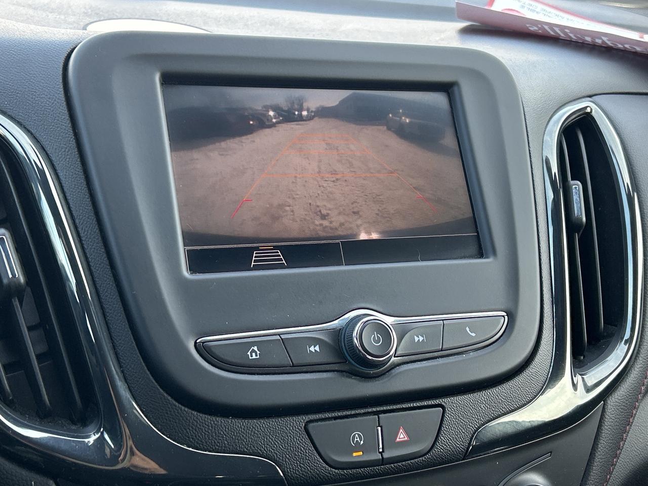 2022 Chevrolet Equinox RS, AWD, REMOTE START, HEATED CLOTH, ONLY 59 000KM Photo