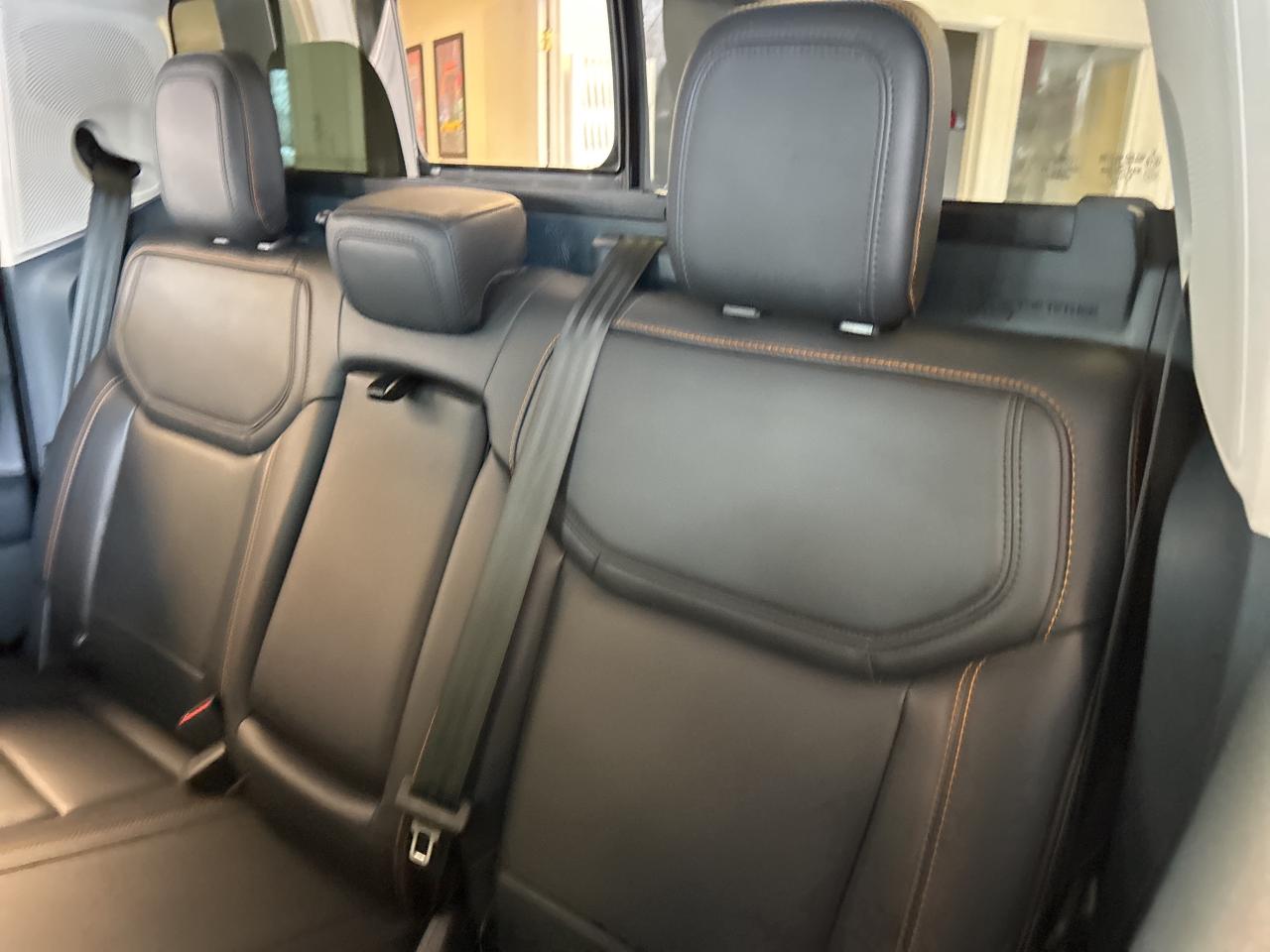 2023 Ford Maverick LARIAT, CLEAN CARFAX, HEATED LEATHER, REMOTE START Photo