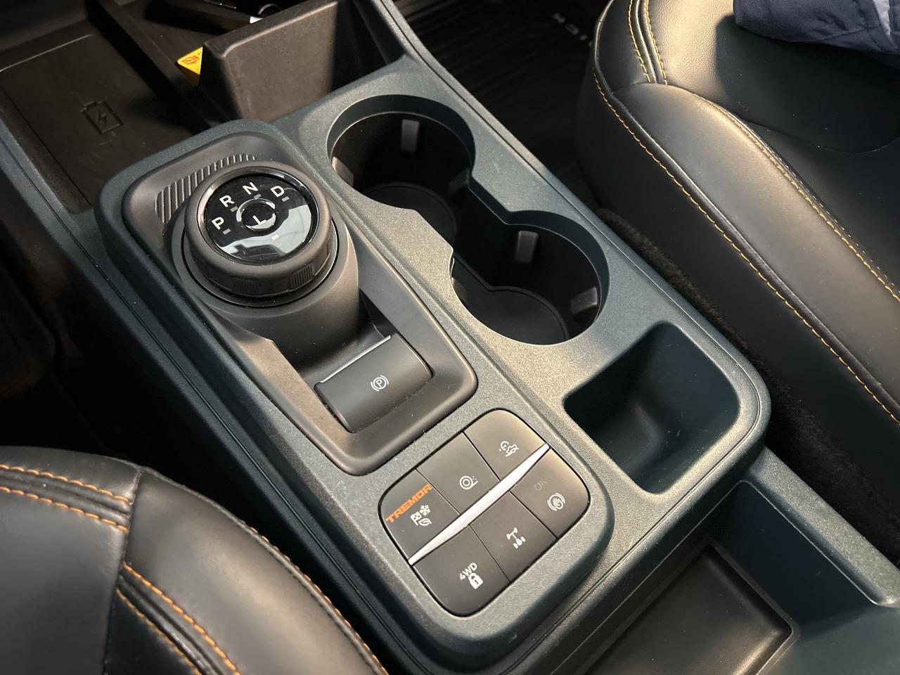 2023 Ford Maverick LARIAT, CLEAN CARFAX, HEATED LEATHER, REMOTE START Photo