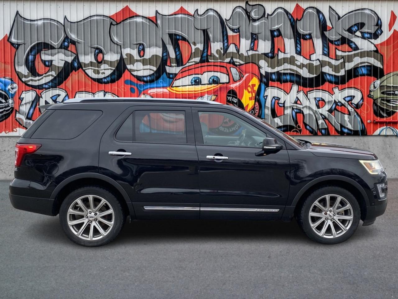 2017 Ford Explorer LIMITED, SUNROOF, REMOTE START, CLEAN CARFAX! Photo0