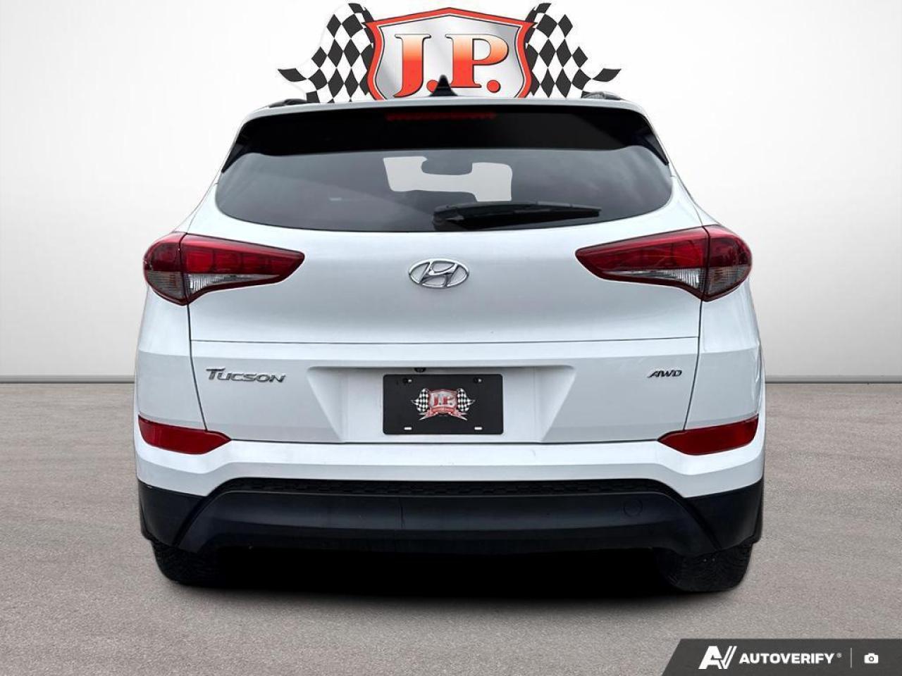 2016 Hyundai Tucson Luxury BACKUP CAM   BLUETOOTH   HTD SEATS   KEYLES Photo