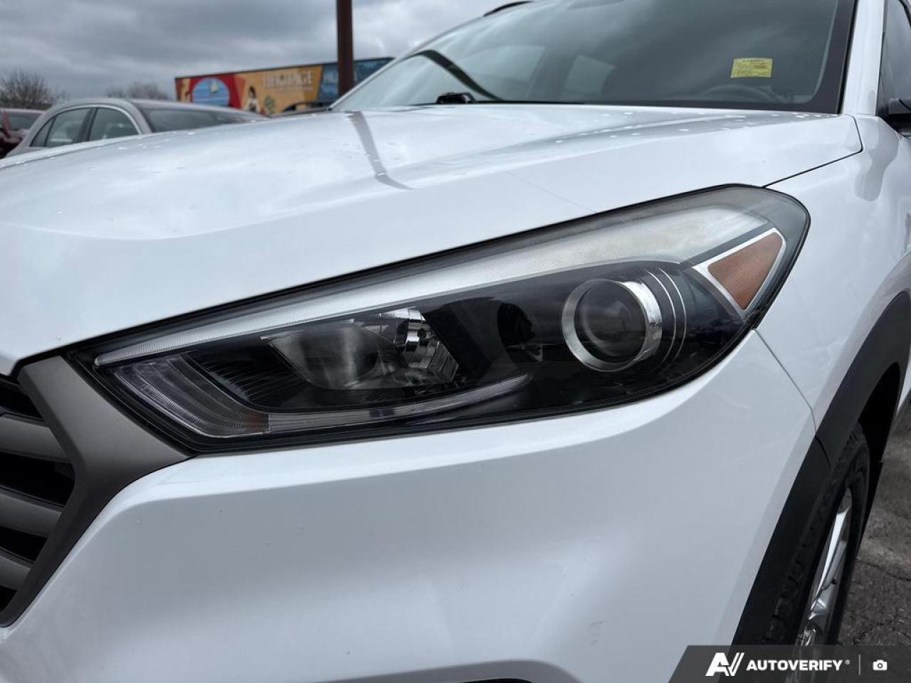 2016 Hyundai Tucson Luxury BACKUP CAM   BLUETOOTH   HTD SEATS   KEYLES Photo