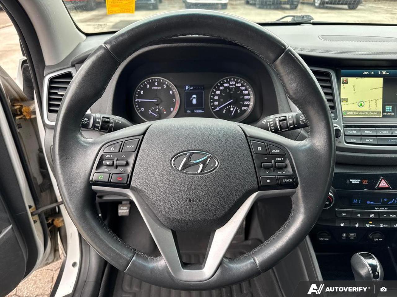 2016 Hyundai Tucson Luxury BACKUP CAM   BLUETOOTH   HTD SEATS   KEYLES Photo