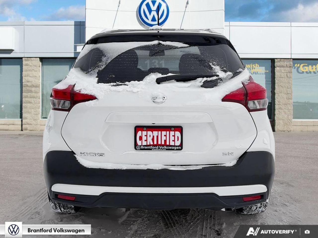 2019 Nissan Kicks SR Photo