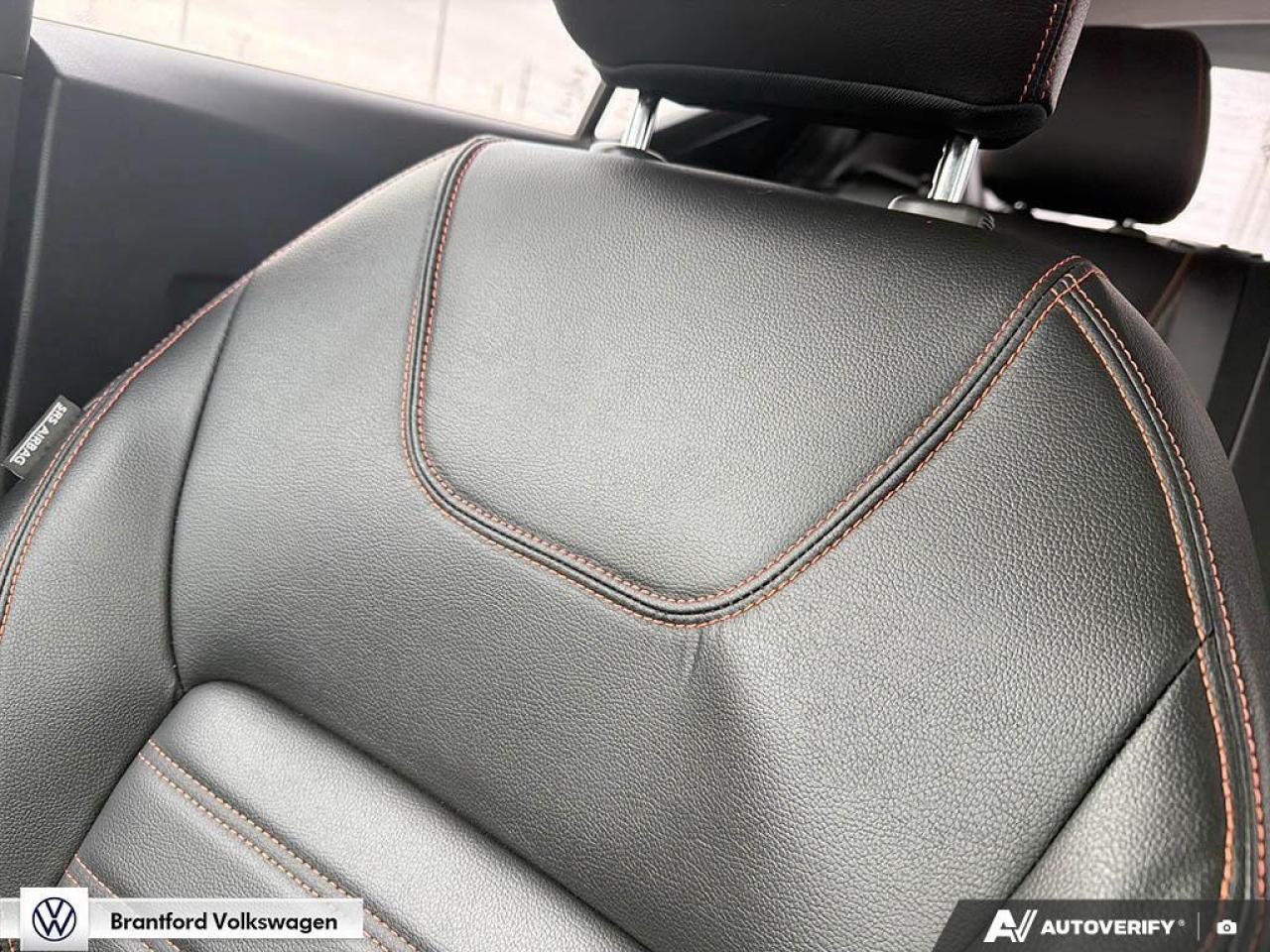 2019 Nissan Kicks SR Photo