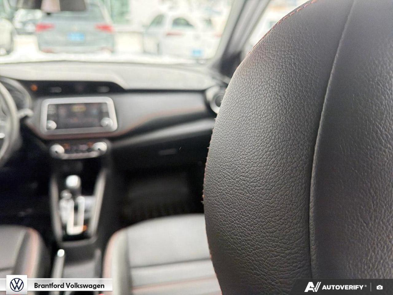 2019 Nissan Kicks SR Photo