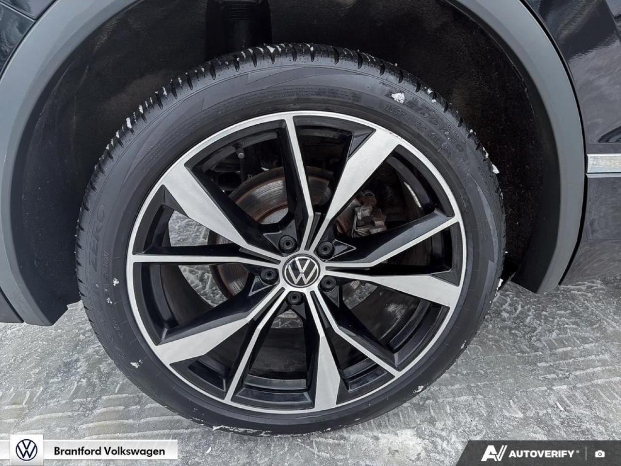 2022 Volkswagen Tiguan Highline R-line Photo