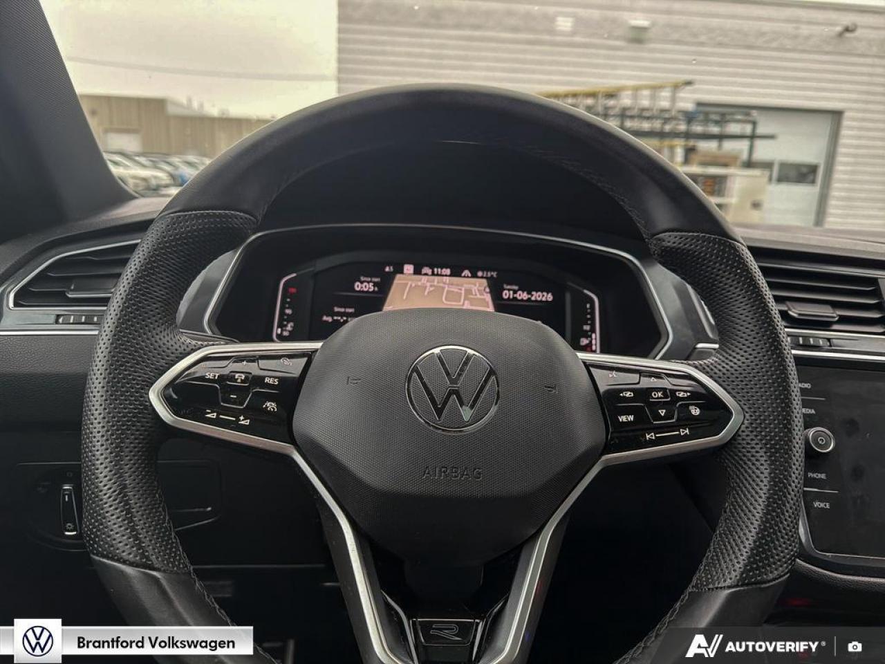 2022 Volkswagen Tiguan Highline R-line Photo