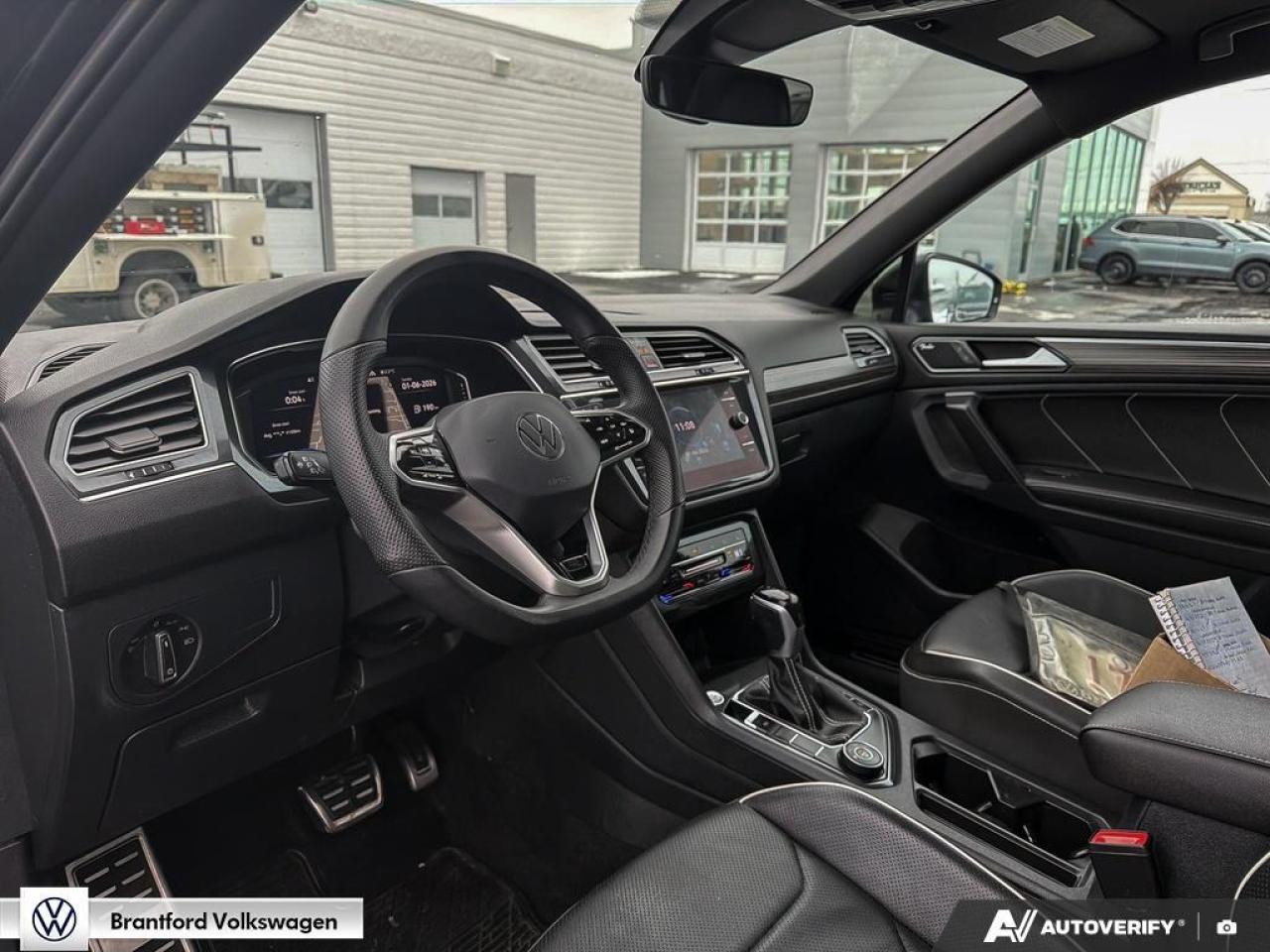 2022 Volkswagen Tiguan Highline R-line Photo